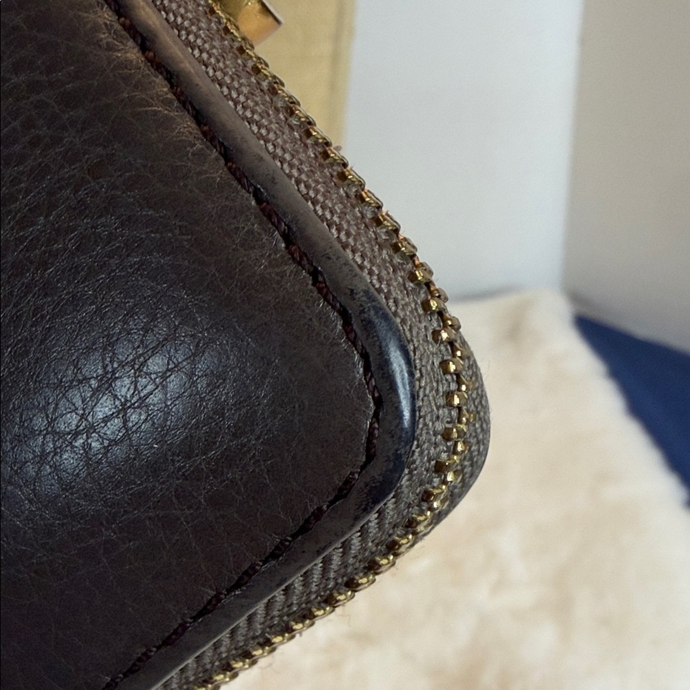 Marc By Marc Jacobs Black Wallet with Gold Plate - Picture 15 of 15